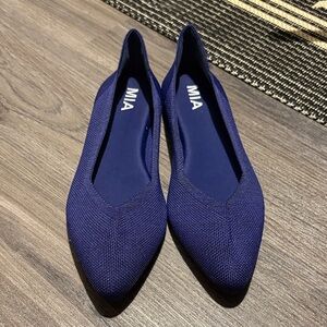 NWOT MIA Pointy Toe Flats - Size 8.5